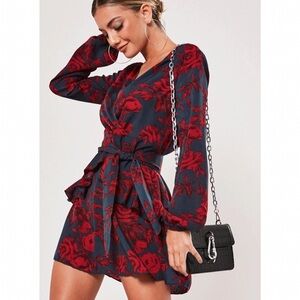 BNWT MISSGUIDED FRILL WAIST V NECK SMOCK DRESS FLORAL